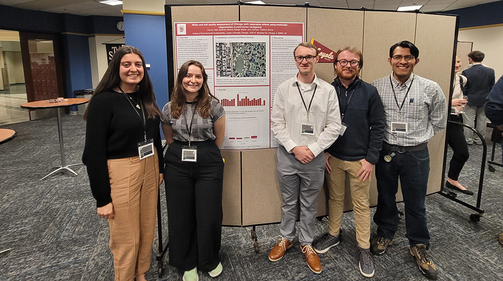 group photo of student researchers